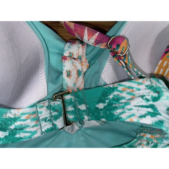 VM One Piece Swimwear Bathing Suit Women’s Plus Size 1x Multicolored NWT - Picture 11 of 13